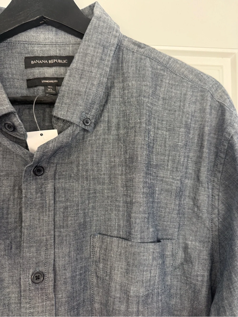 Banana Republic Heathered Light Blue Button-Up Shirt
